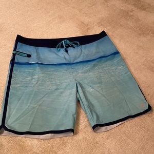 Men’s Vineyard vines Baird shorts W38